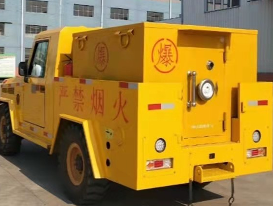 广水凯龙爆破器材运输车：保障爆破任务的安全运行