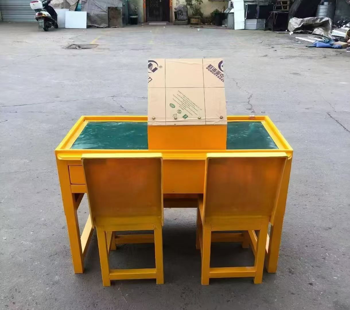 广水防静电导通桌井下煤矿火工品发放桌：危险品流转的安全守护者