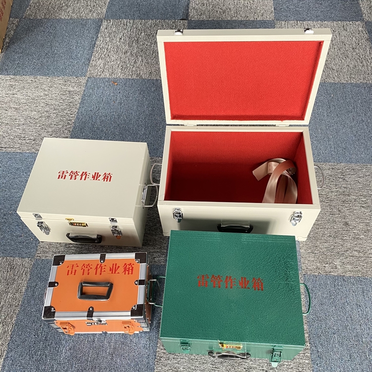 广水爆破工程作业箱如何选择？玻璃钢与传统材质的全面对比